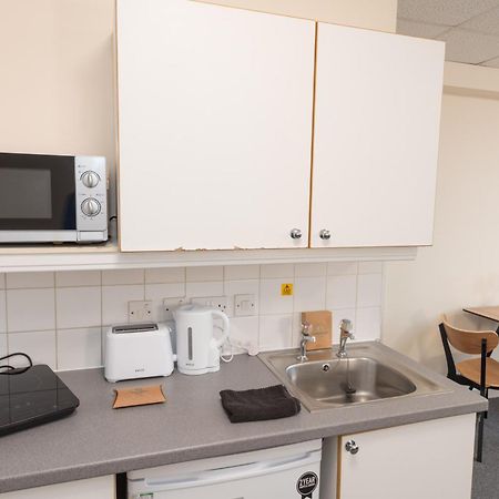 Superior En-Suite Apartment 6 พลีมัธ ภายนอก รูปภาพ